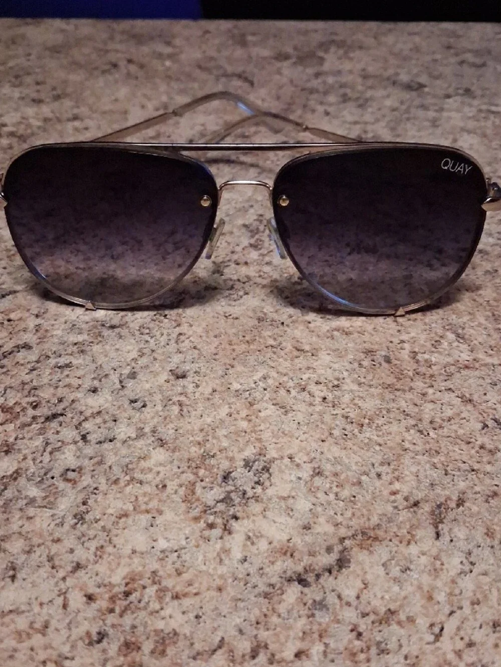 QUAY Aviator Sunglasses with Gradient Purple Lenses
